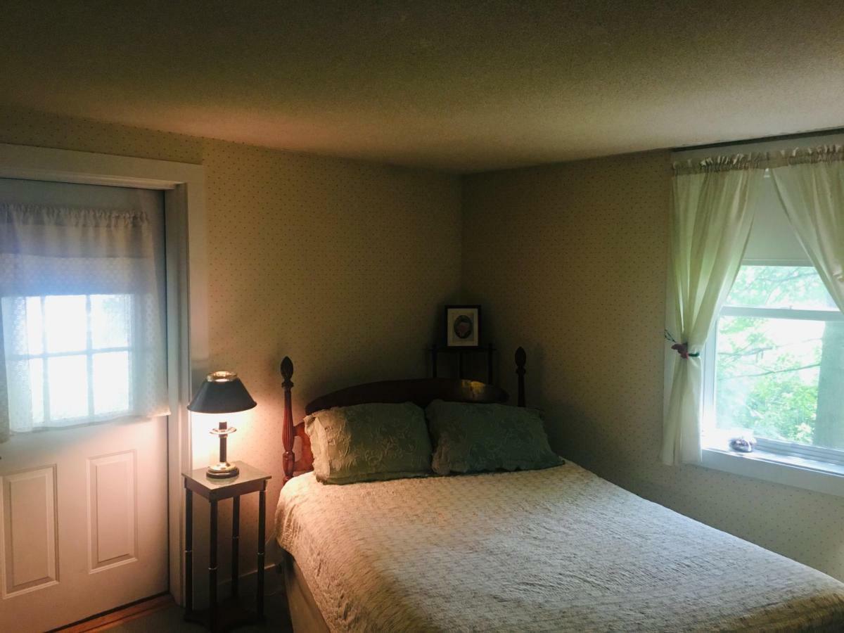 Carriage Barn Inn Keene Bagian luar foto