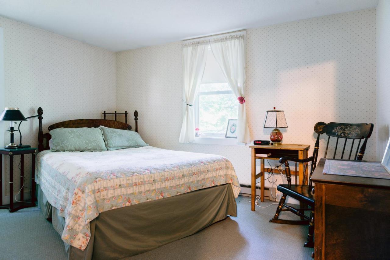 Carriage Barn Inn Keene Bagian luar foto